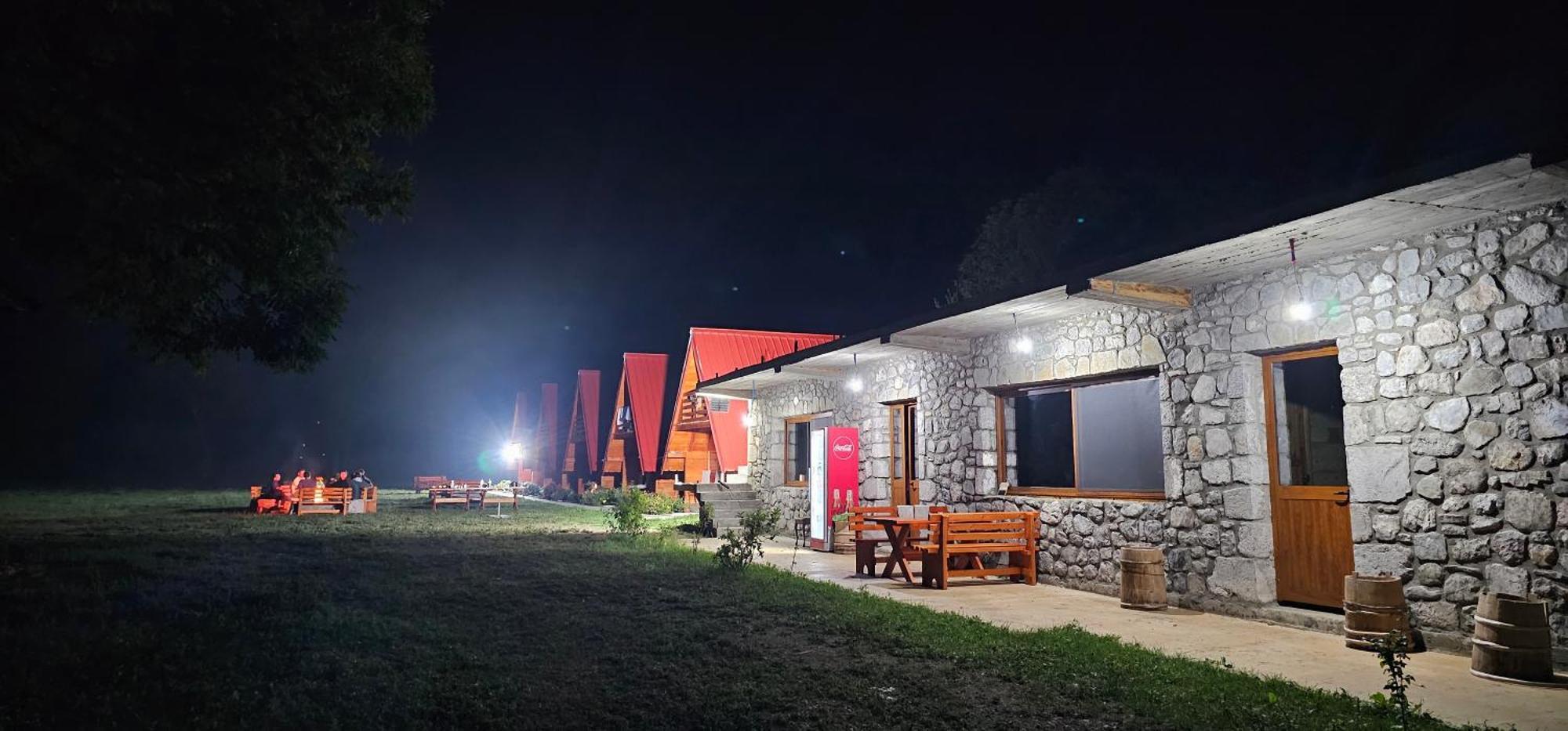 Ekoo Katun Jezerca Villa Vuthaj Buitenkant foto