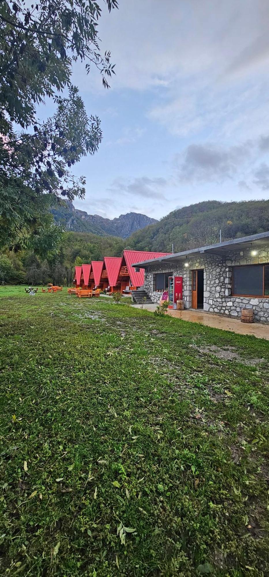 Ekoo Katun Jezerca Villa Vuthaj Buitenkant foto